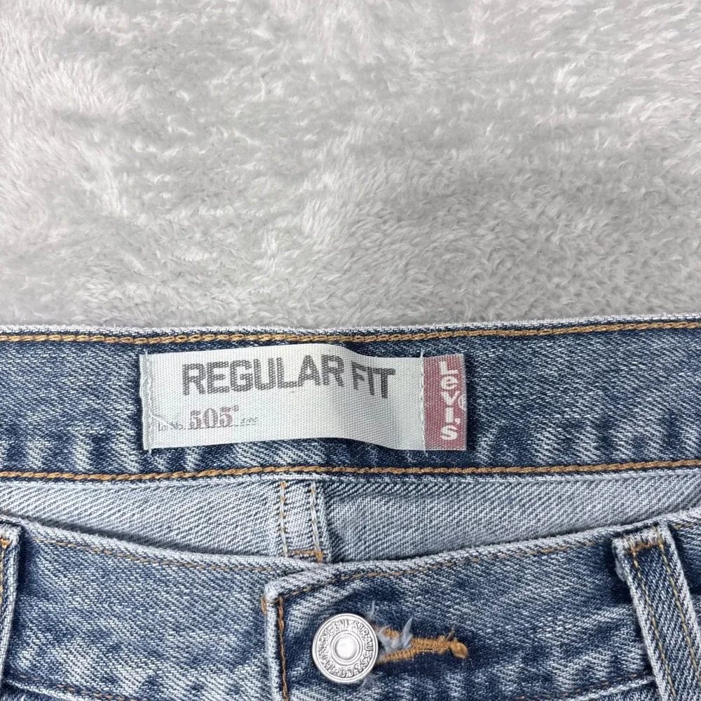 Levi's 505 Regular Fit Jeans Mens 36x32 Light Wash Blue Straight Leg Denim
